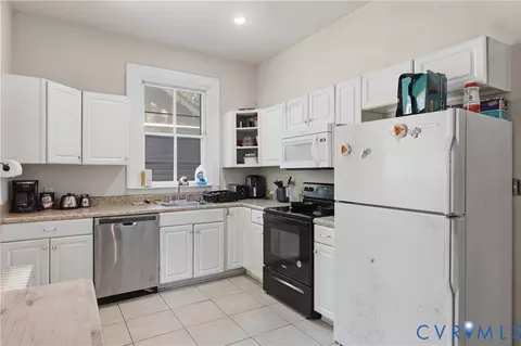 Kitchen - 3405 E Broad Rock Rd, Richmond, VA 23224 photo 1 of 2