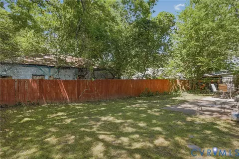 Exterior - 3405 E Broad Rock Rd, Richmond, VA 23224 photo 6 of 7