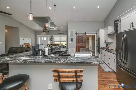 Kitchen - 8470 Elysium Dr, Lanexa, VA 23089 photo 5 of 7
