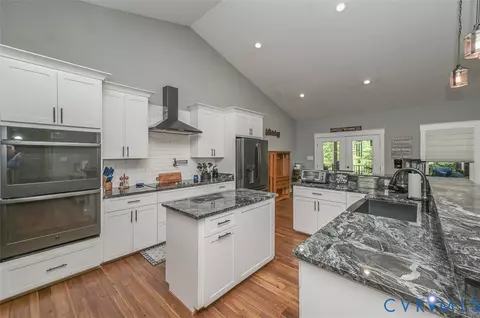 Kitchen - 8470 Elysium Dr, Lanexa, VA 23089 photo 3 of 7