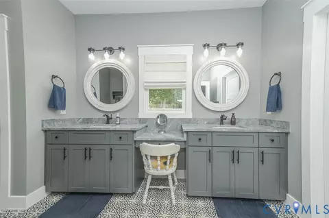 Bath - 8470 Elysium Dr, Lanexa, VA 23089 photo 4 of 7