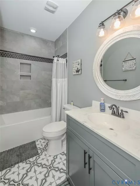 Bath - 8470 Elysium Dr, Lanexa, VA 23089 photo 3 of 7
