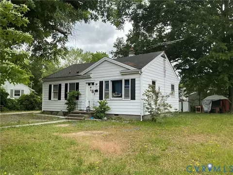 80 Henrico St, Petersburg, VA 23803