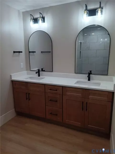 Bath - 320 Vogel Rd, Cumberland, VA 23040 photo 3 of 4