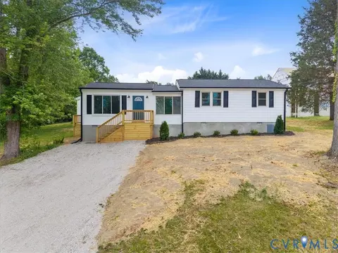 2244 Lakeview Dr, Powhatan, VA 23139