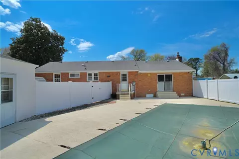 Exterior - 2601 Bertram Rd, Richmond, VA 23224 photo 8 of 10