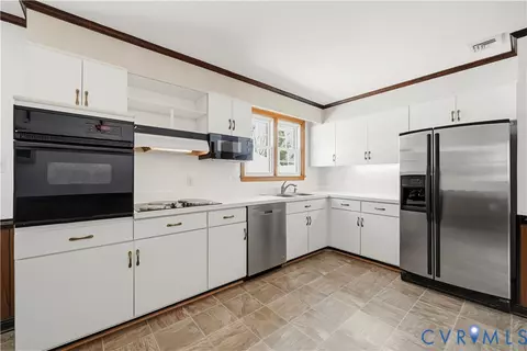 Kitchen - 2601 Bertram Rd, Richmond, VA 23224 photo 3 of 5
