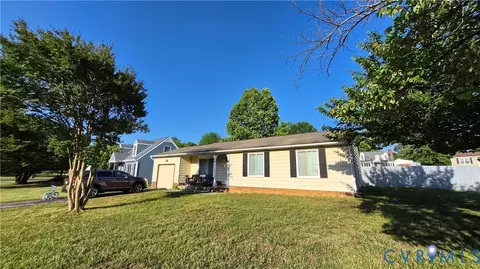 16 Moorwood Ridge Dr, North Chesterfield, VA 23236