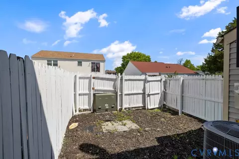 1320 Vanasse Ct, Hampton, VA 23666 photo 18