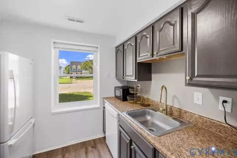 1320 Vanasse Ct, Hampton, VA 23666 photo 6