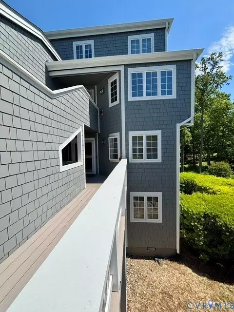 36 Spinnaker Cove Dr, Midlothian, VA 23112