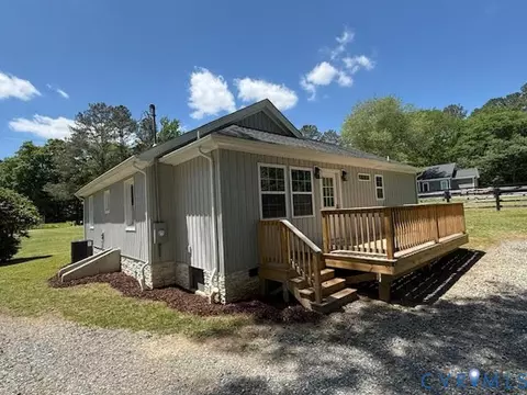 Exterior - 1811 S Waterside Dr, Lanexa, VA 23089 photo 6 of 9
