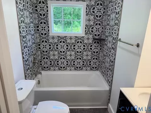 Bath - 1811 S Waterside Dr, Lanexa, VA 23089 photo 2 of 7