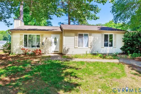 925 Fluvanna Rd, Newport News, VA 23601