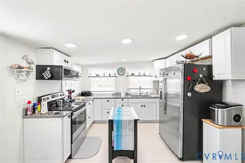 1675 Daniel Ave, North, VA 23128 photo 3