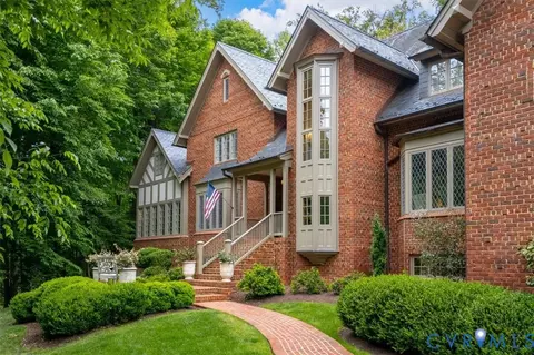 701 Old Locke Ln, Richmond, VA 23226
