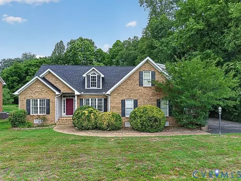 8132 Timberlake Ln, Mechanicsville, VA 23116