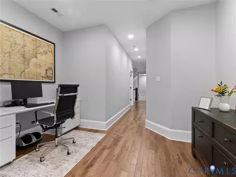 Entry Way - 1925 Limbeck Ln, Midlothian, VA 23112 photo 11 of 15