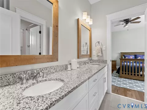 Bath - 1925 Limbeck Ln, Midlothian, VA 23112 photo 6 of 9