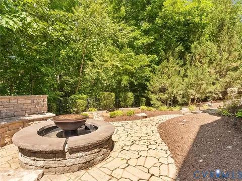 Exterior - 1925 Limbeck Ln, Midlothian, VA 23112 photo 15 of 16