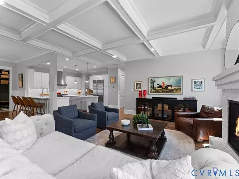 Living - 1925 Limbeck Ln, Midlothian, VA 23112 photo 5 of 5