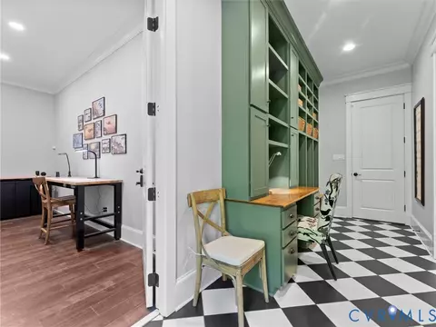 Entry Way - 1925 Limbeck Ln, Midlothian, VA 23112 photo 6 of 15