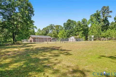 Exterior - 15503 Eppes Rd, Dewitt, VA 23840 photo 4 of 10