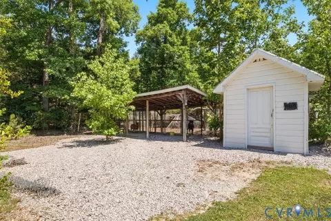 Exterior - 15503 Eppes Rd, Dewitt, VA 23840 photo 1 of 6