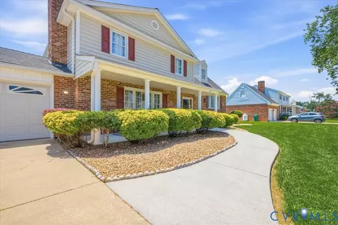 4709 Ridgecrest Ln, Colonial Heights, VA 23834