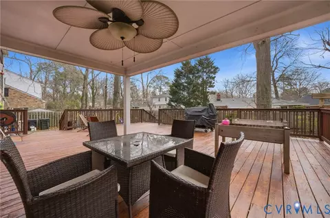 Exterior - 208 Shifting Log Dr, Hampton, VA 23669 photo 3 of 4