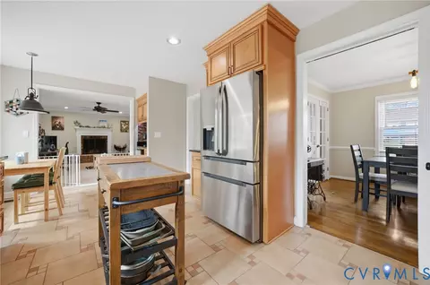 Kitchen - 208 Shifting Log Dr, Hampton, VA 23669 photo 3 of 3