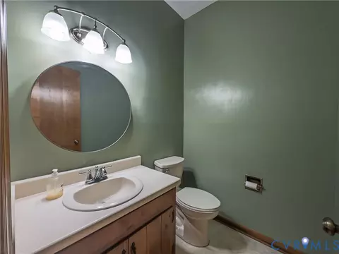 932 Germar Ct, Colonial Heights, VA 23834