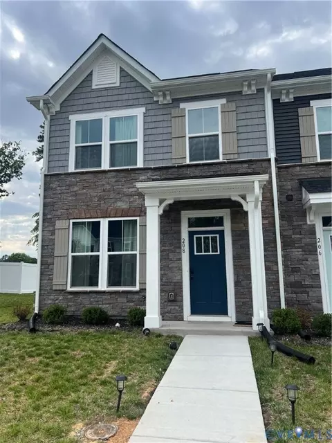 208 Orange Blossom Run, Sandston, VA 23150
