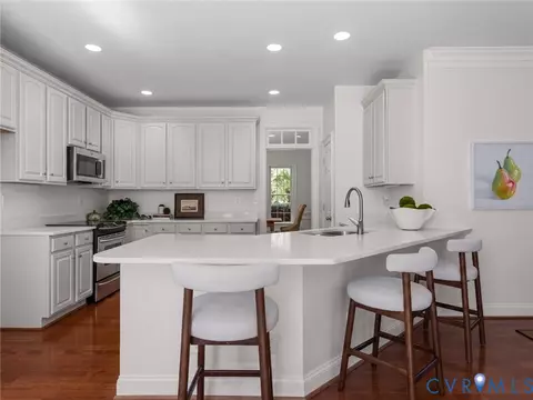 Kitchen - 210 E Brook Run Dr, Richmond, VA 23238 photo 4 of 7