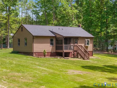 Exterior - 4616 Paynes Mill Rd, Bumpass, VA 23024 photo 9 of 13