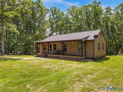 Exterior - 4616 Paynes Mill Rd, Bumpass, VA 23024 photo 3 of 13