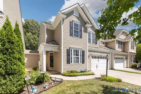 1357 Providence Knoll Dr, Richmond, VA 23236