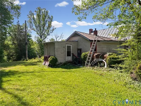 Exterior - 265 Signboard Rd, Bumpass, VA 23024 photo 4 of 8