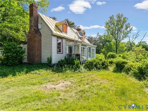 Exterior - 265 Signboard Rd, Bumpass, VA 23024 photo 3 of 8