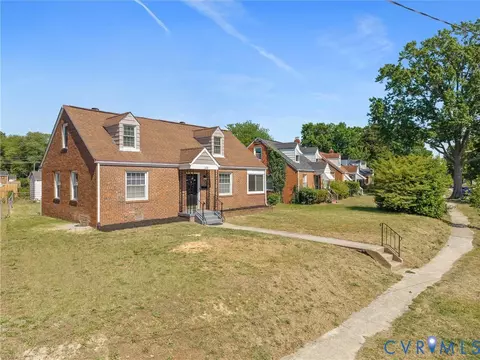 Exterior - 103 E 36th St, Richmond, VA 23224 photo 12 of 13