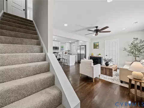 Entry Way - 103 E 36th St, Richmond, VA 23224 photo 5 of 6