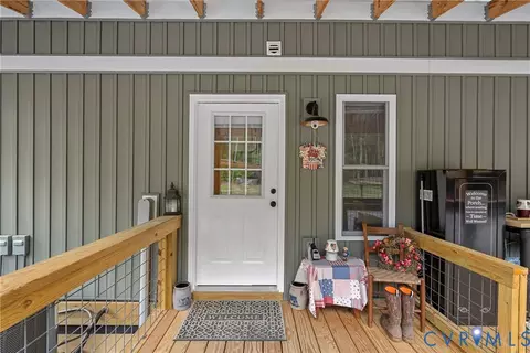 1426 Firehouse Rd, Buckingham, VA 23921 photo 2