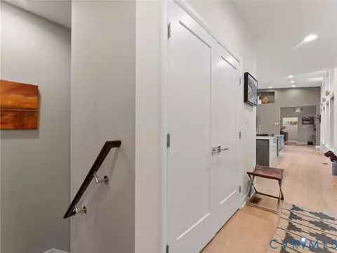 Entry Way - 3601 Leonards Ln, Sutherland, VA 23885 photo 5 of 7