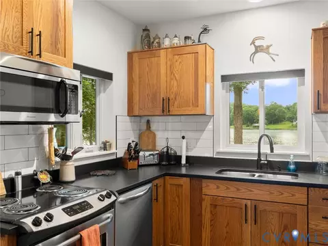 Kitchen - 3601 Leonards Ln, Sutherland, VA 23885 photo 14 of 15