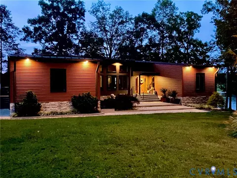 Exterior - 3601 Leonards Ln, Sutherland, VA 23885 photo 4 of 10