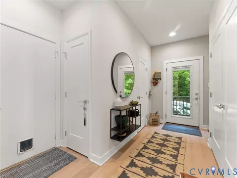 Entry Way - 3601 Leonards Ln, Sutherland, VA 23885 photo 4 of 7