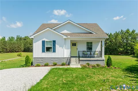 99 Byway Cir, Kilmarnock, VA 22482