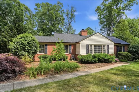 2619 Thurloe Dr, North Chesterfield, VA 23235