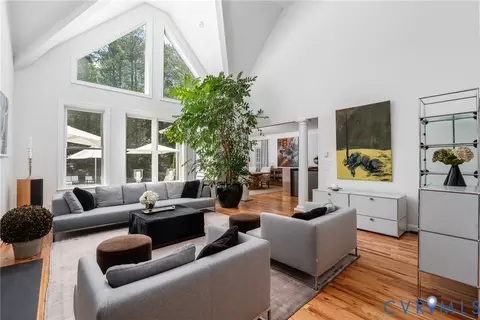 Living - 3124 Rock Cress Ln, Sandy Hook, VA 23153 photo 2 of 7