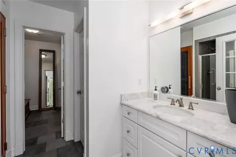 Bath - 3124 Rock Cress Ln, Sandy Hook, VA 23153 photo 5 of 7